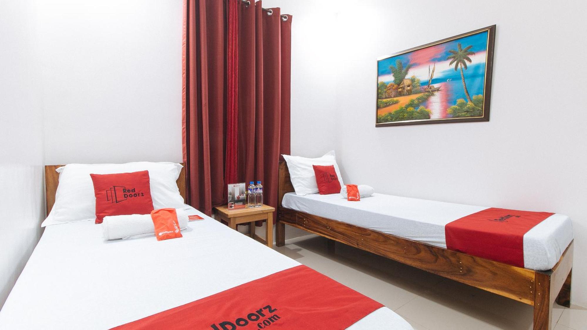 Reddoorz Plus @ Jollydays Hotel Nueva Ecija San Jose (Nueva Ecija) Exterior foto