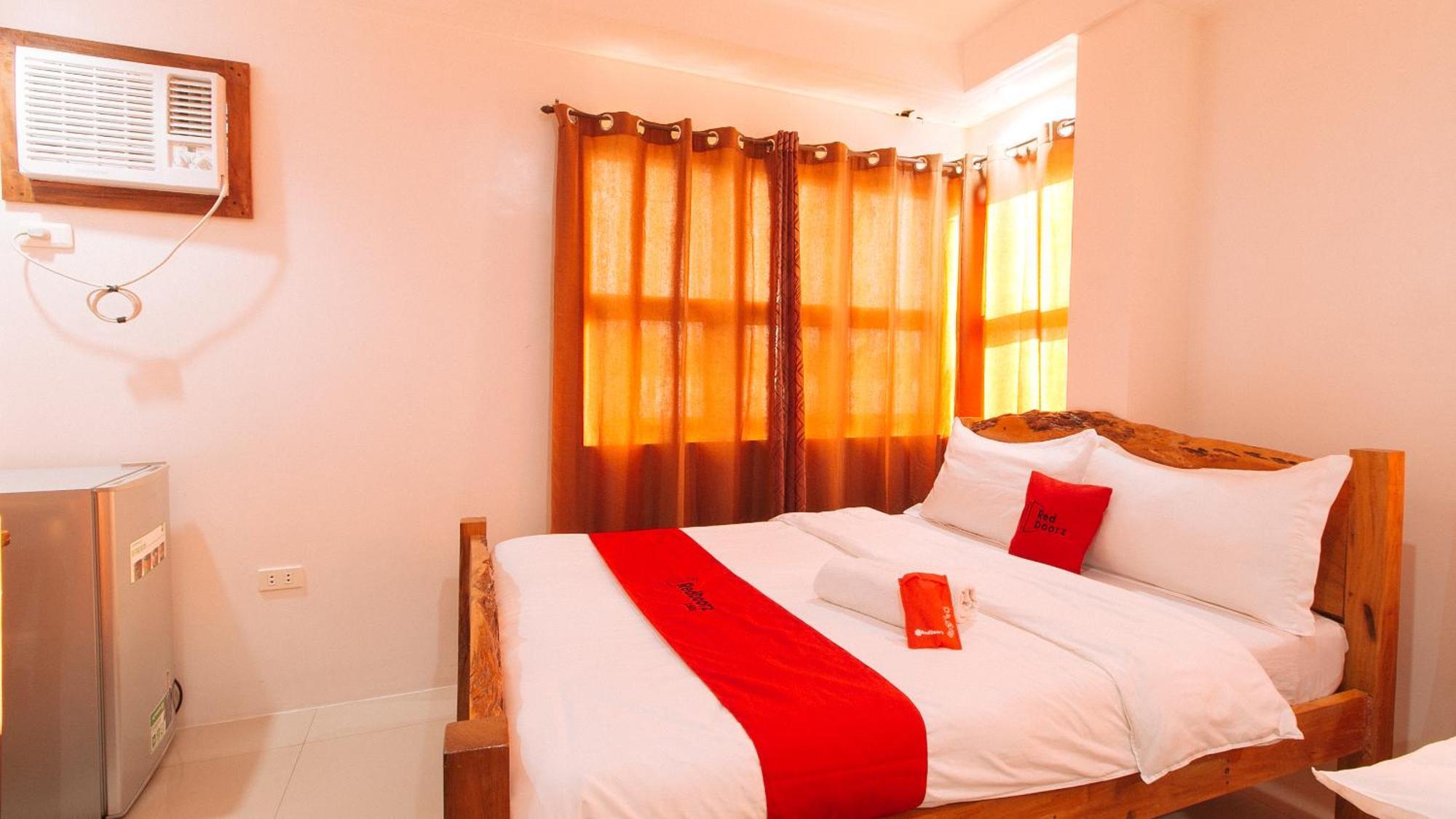 Reddoorz Plus @ Jollydays Hotel Nueva Ecija San Jose (Nueva Ecija) Exterior foto